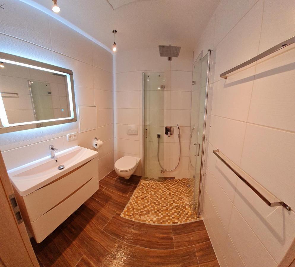 Moderne Wohlfuehlferienwohnung In Hildburghausen Luaran gambar